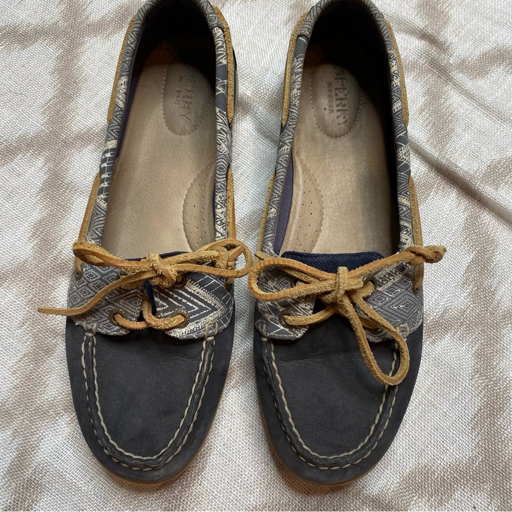 Sperry Navy Tribal Print Boat Shoes Leather Canvas Women’s 10 - Picture 3 of 11
